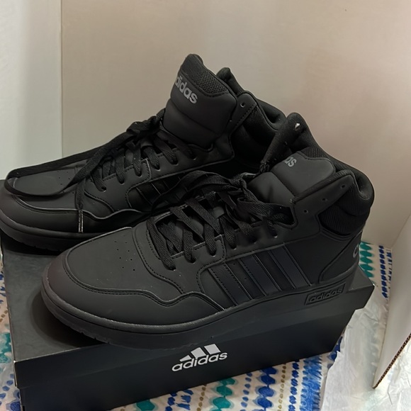 New adidas HOOPS 3.0 Mid Black men’s shoes - Picture 5 of 7